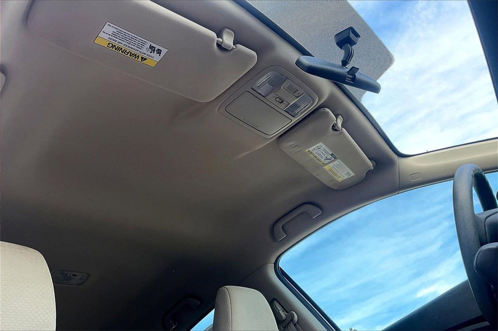 Used 2015 Honda CR-V LX image 21