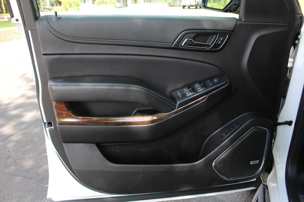 Used 2020 Chevrolet Suburban LT RWD image 12