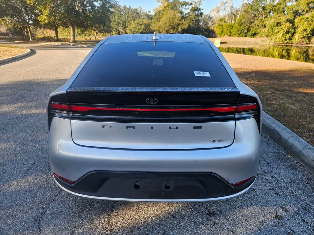 Used 2023 Toyota Prius LE image 4