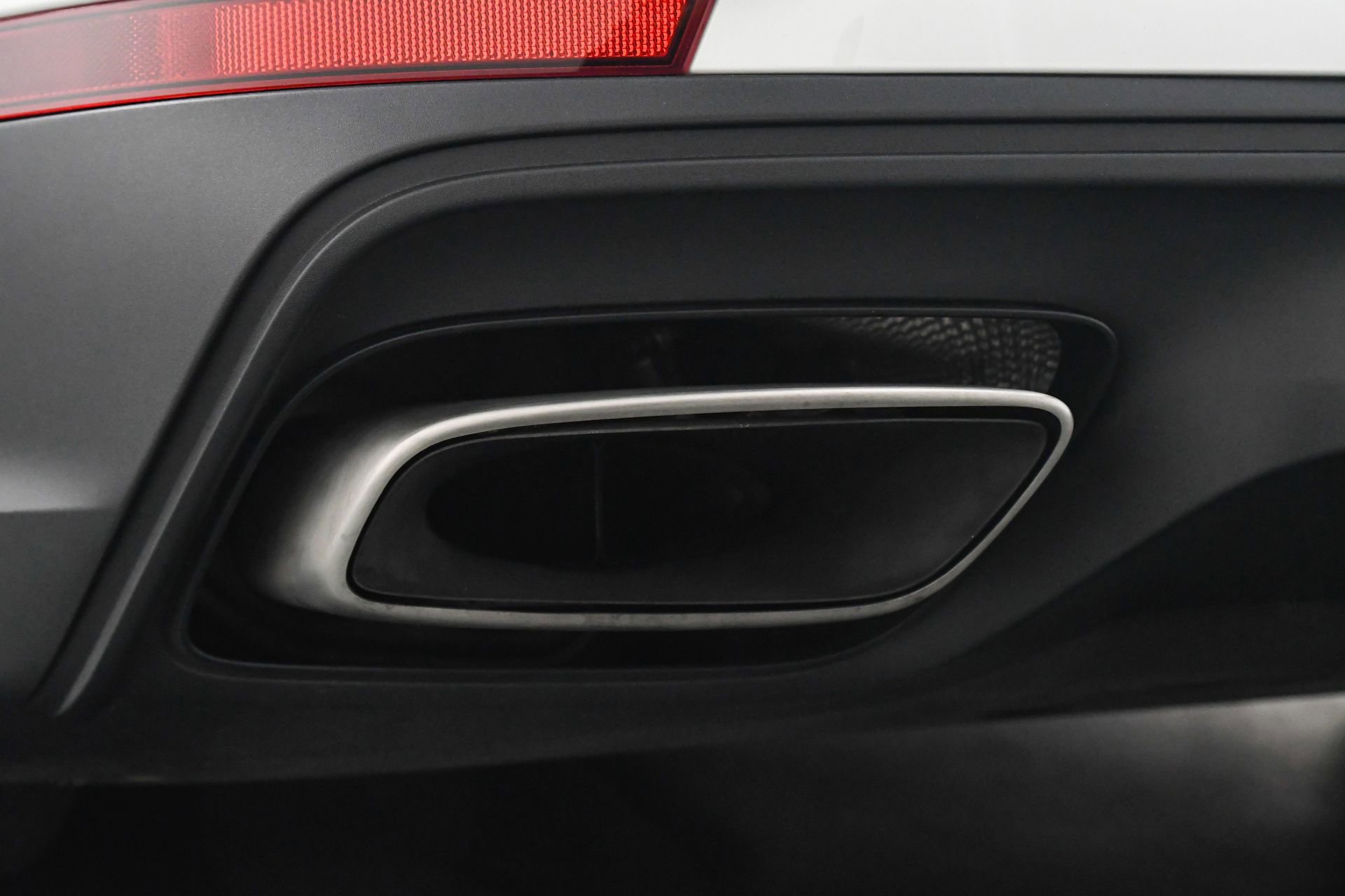 Used 2025 Porsche Panamera 4 image 23