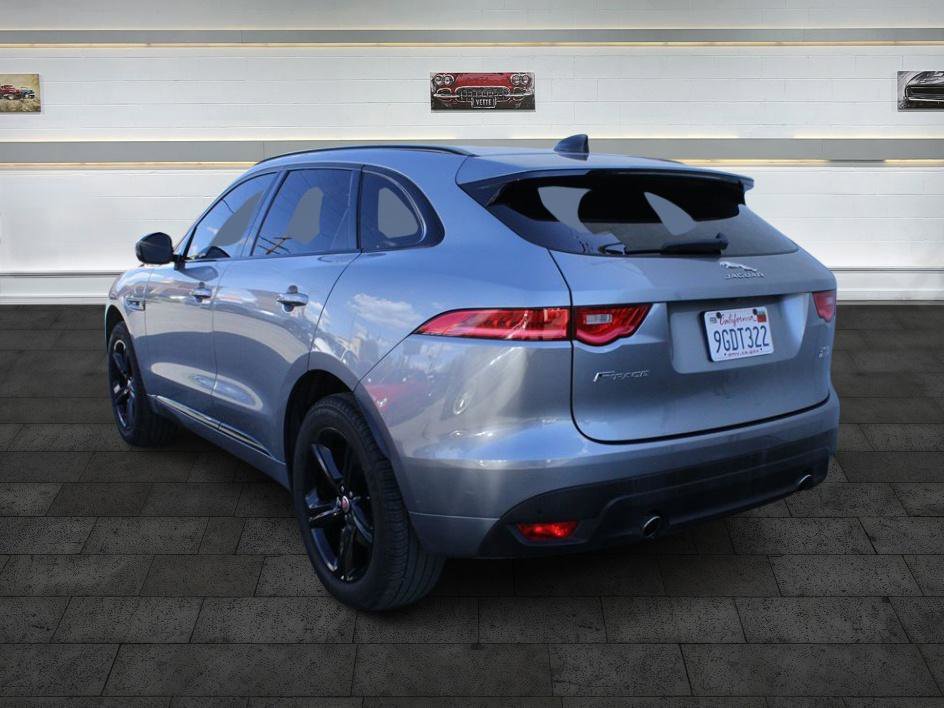 Used 2020 Jaguar F-PACE Checkered Flag image 6