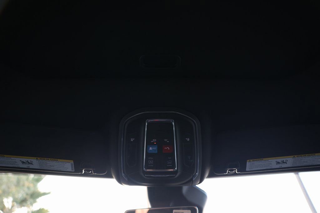 New 2025 Jeep Grand Cherokee Laredo X w/ Trailer Tow Package AWD/4WD image 37
