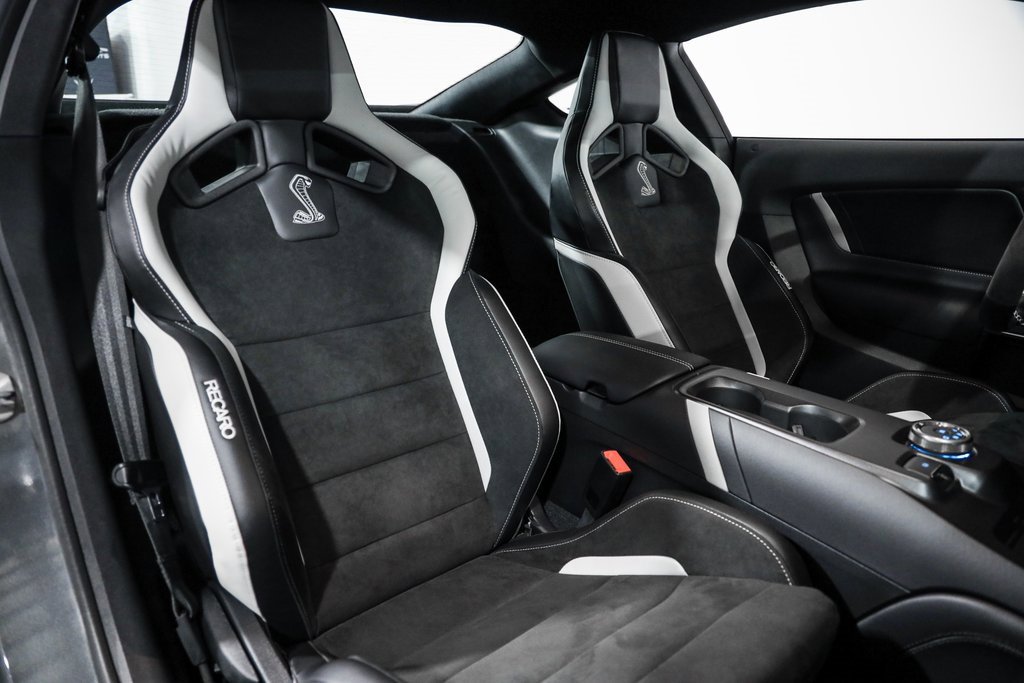 Used 2022 Ford Mustang Shelby GT500 w/ Carbon Fiber Track Pack image 33