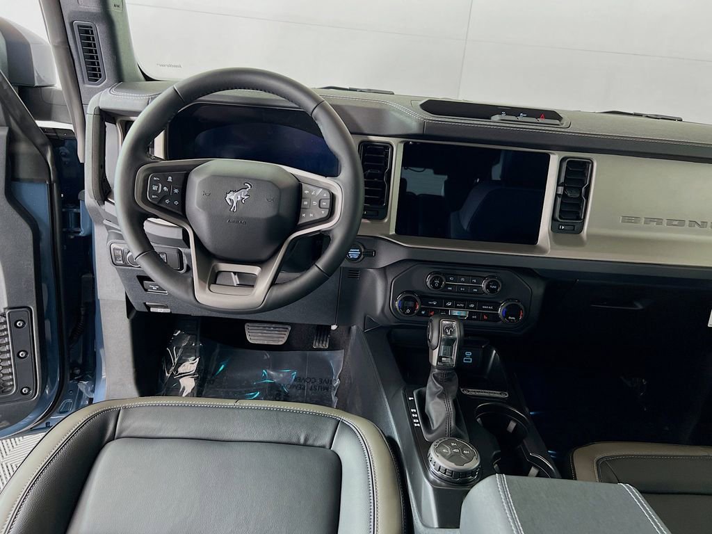 New 2025 Ford Bronco Outer Banks image 26