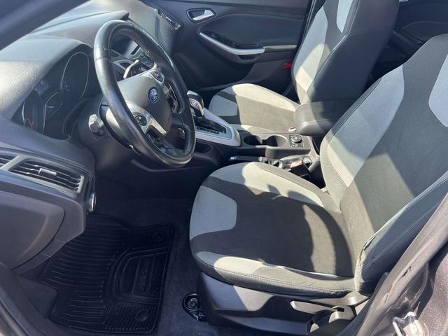 Used 2012 Ford Focus SE FWD image 22