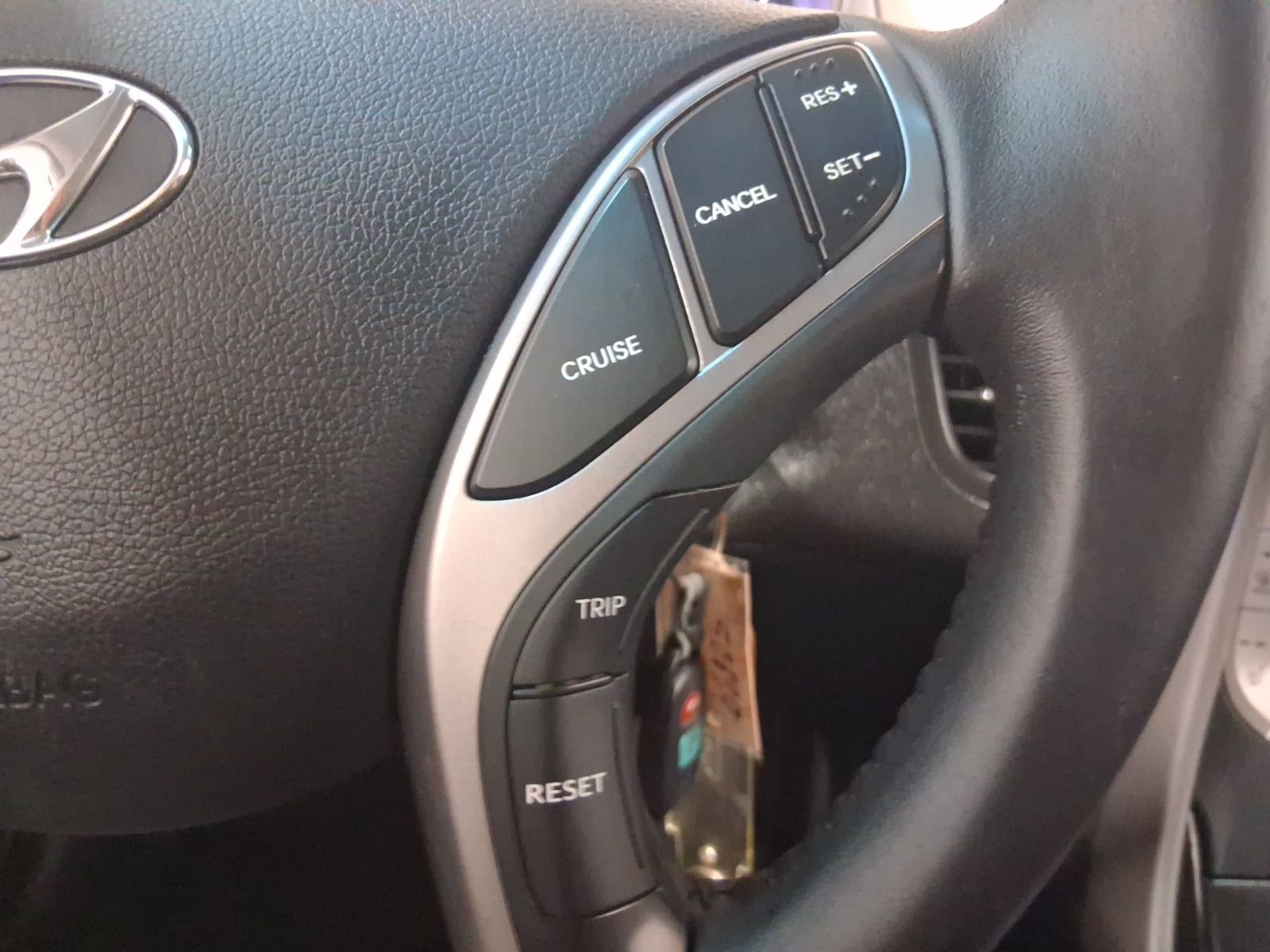 Used 2013 Hyundai Elantra Limited image 24