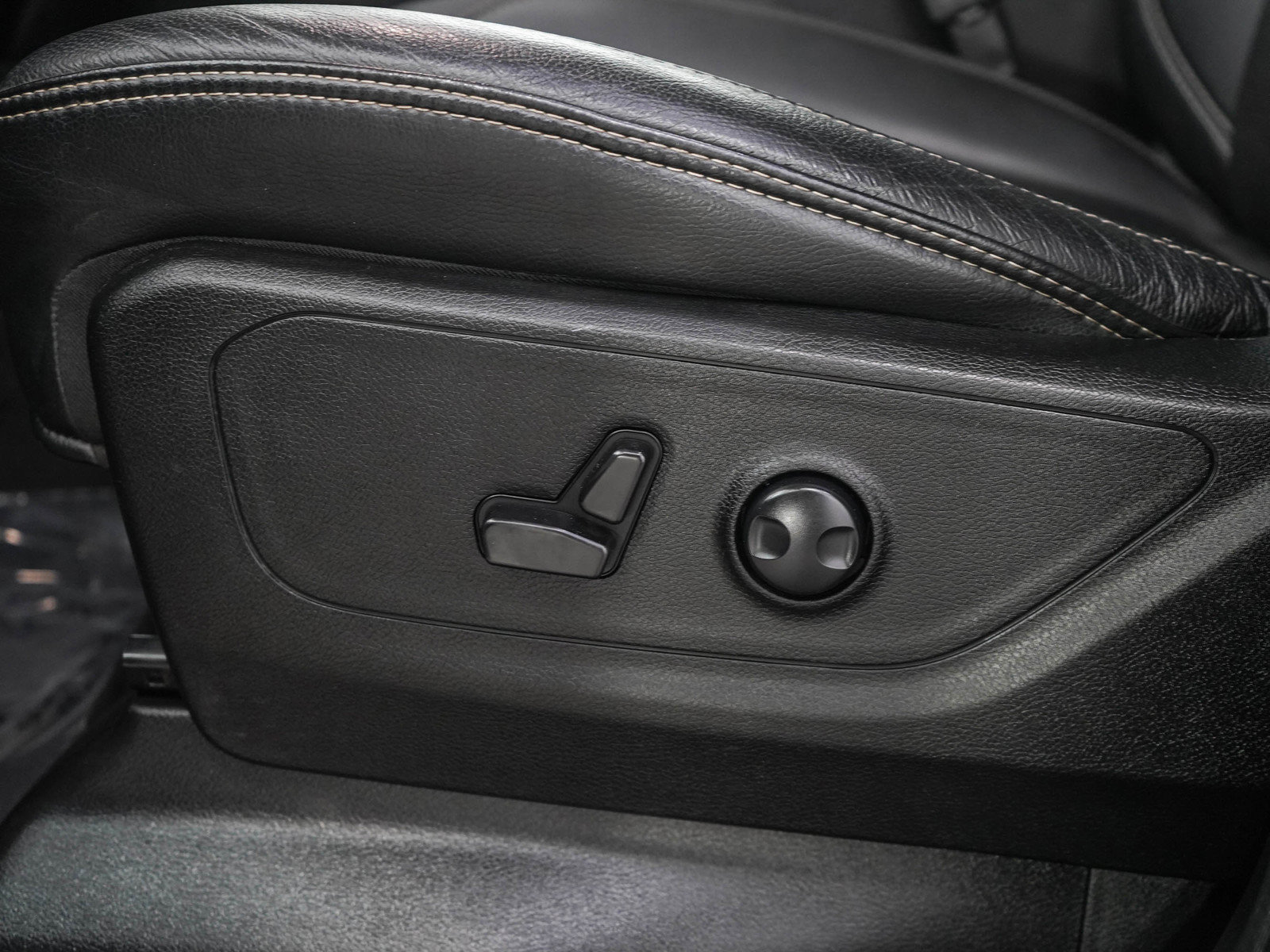 Used 2023 RAM 1500 Sport w/ Rebel Level 2 Equipment Group AWD/4WD image 25