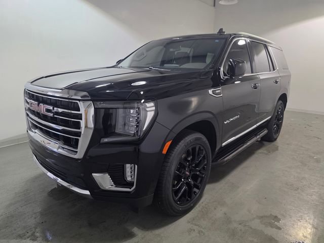 Certified 2023 GMC Yukon SLT w/ SLT Luxury Package image 3