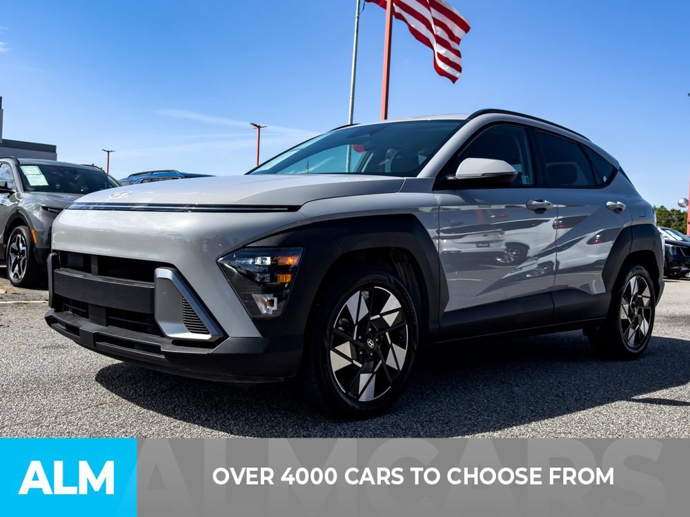 Used 2024 Hyundai Kona SEL FWD image 2