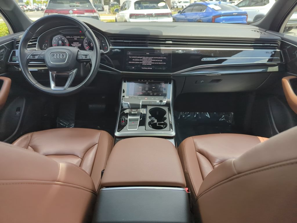 Used 2021 Audi Q7 2.0T Premium w/ Convenience Package AWD/4WD image 23