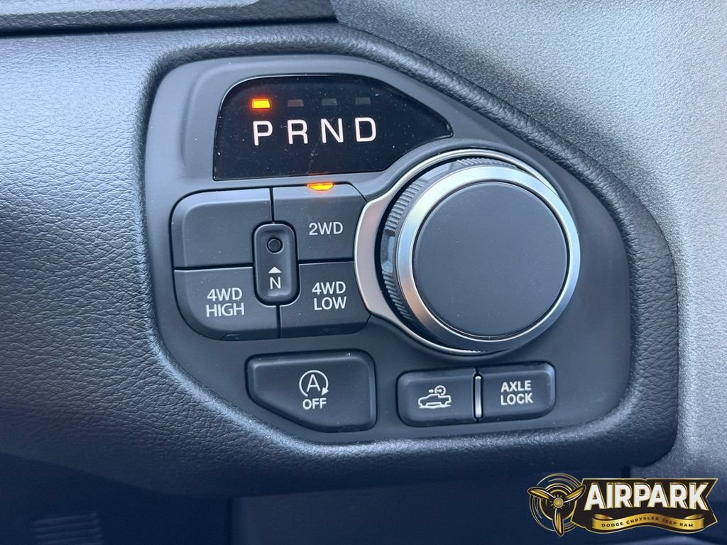 New 2026 RAM 1500 Warlock AWD/4WD image 29