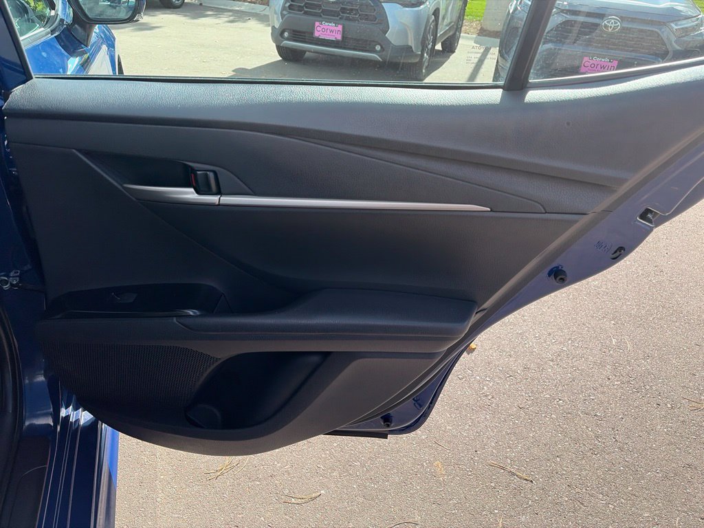 Used 2025 Toyota Camry SE FWD image 16