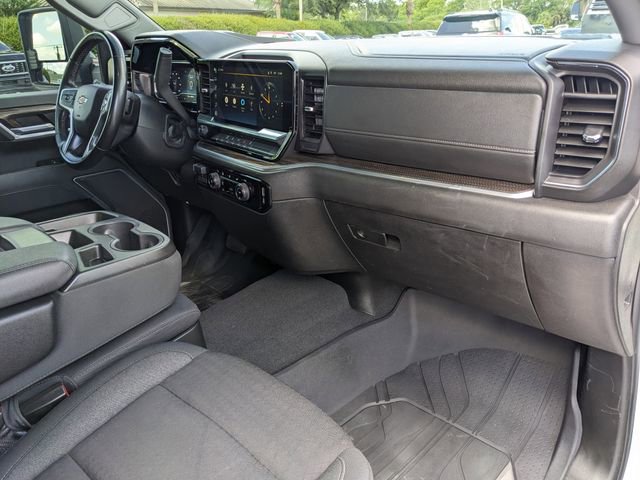 Used 2024 Chevrolet Silverado 3500 LT AWD/4WD image 15