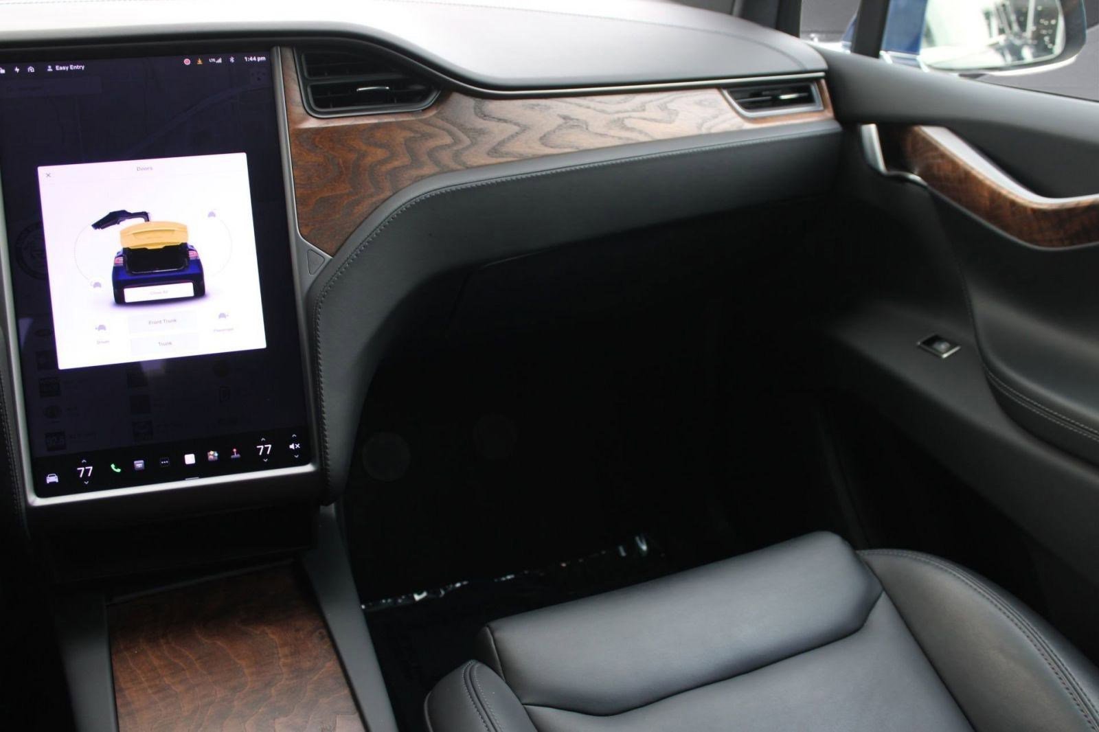 Used 2020 Tesla Model X Long Range image 28