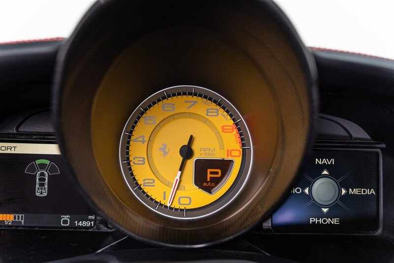 Used 2012 Ferrari 458 Spider RWD image 91