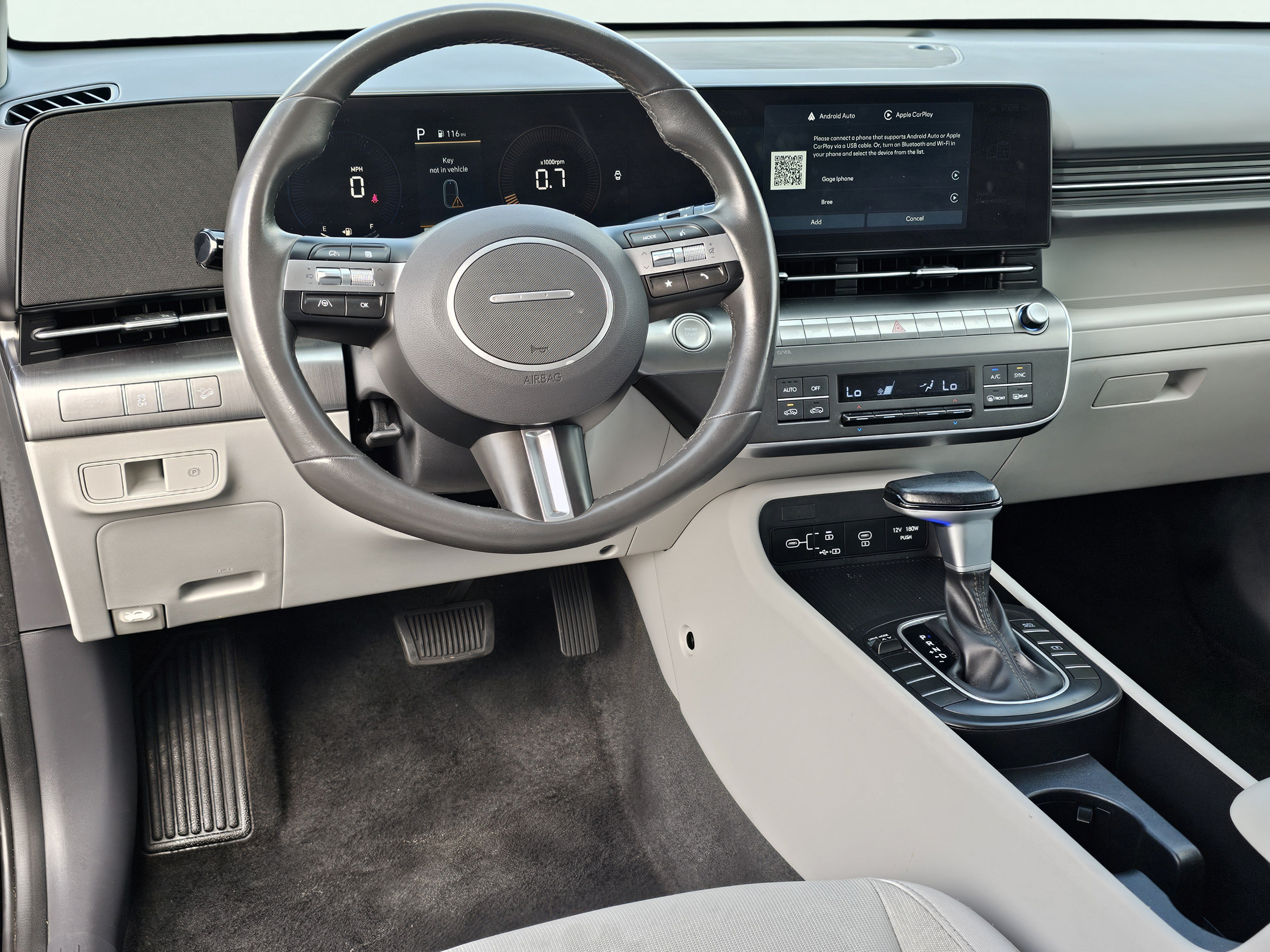 Used 2025 Hyundai Kona SEL FWD image 33