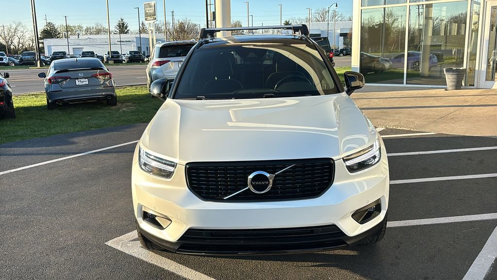 Used 2021 Volvo XC40 T5 R-Design w/ Climate Package image 5