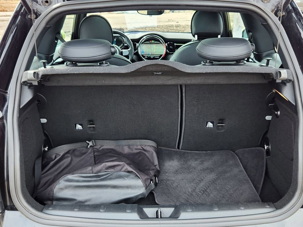 Used 2022 MINI Cooper SE image 11