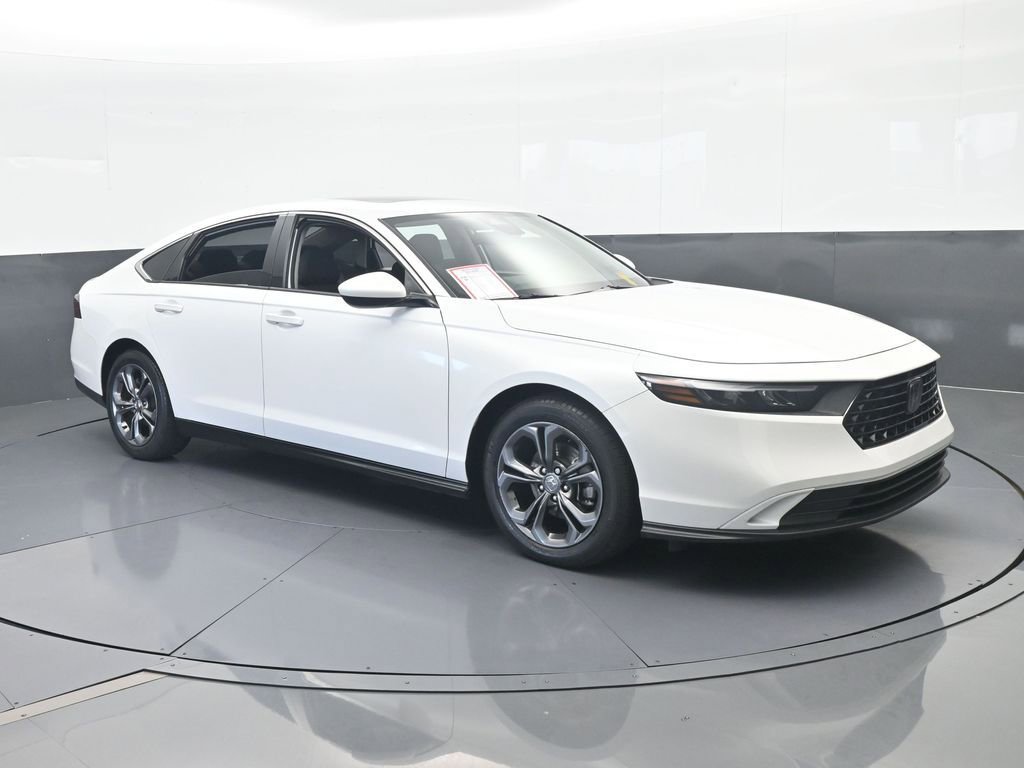 Used 2023 Honda Accord EX image 8