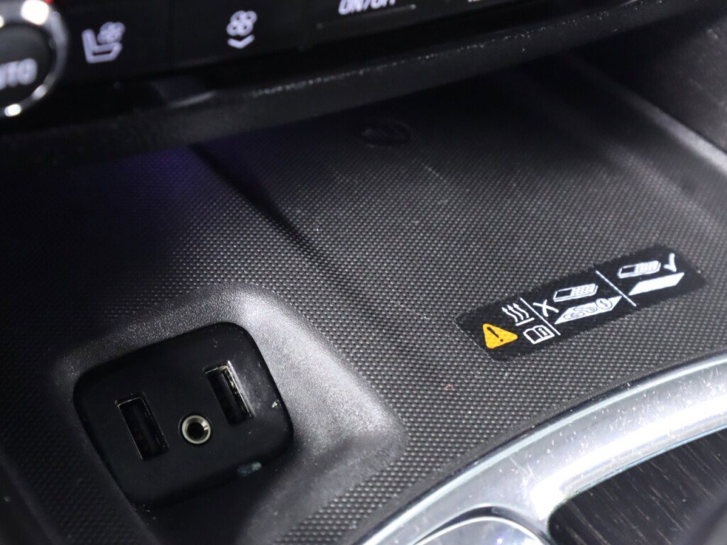 Used 2019 Buick Enclave Avenir w/ Avenir Technology Package image 27