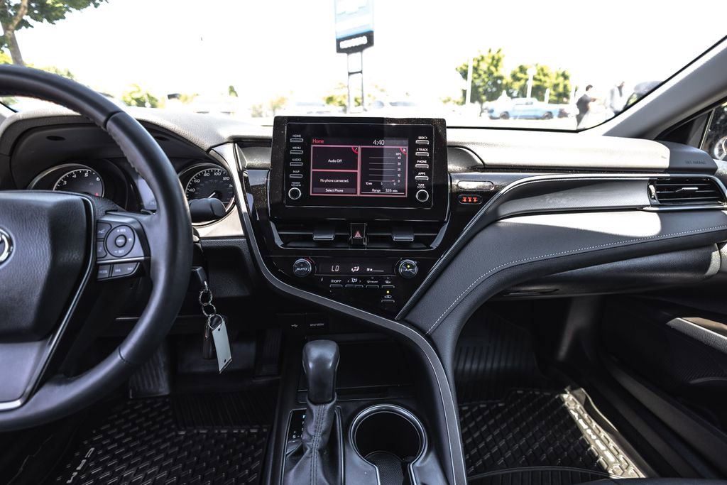 Used 2024 Toyota Camry SE FWD image 23