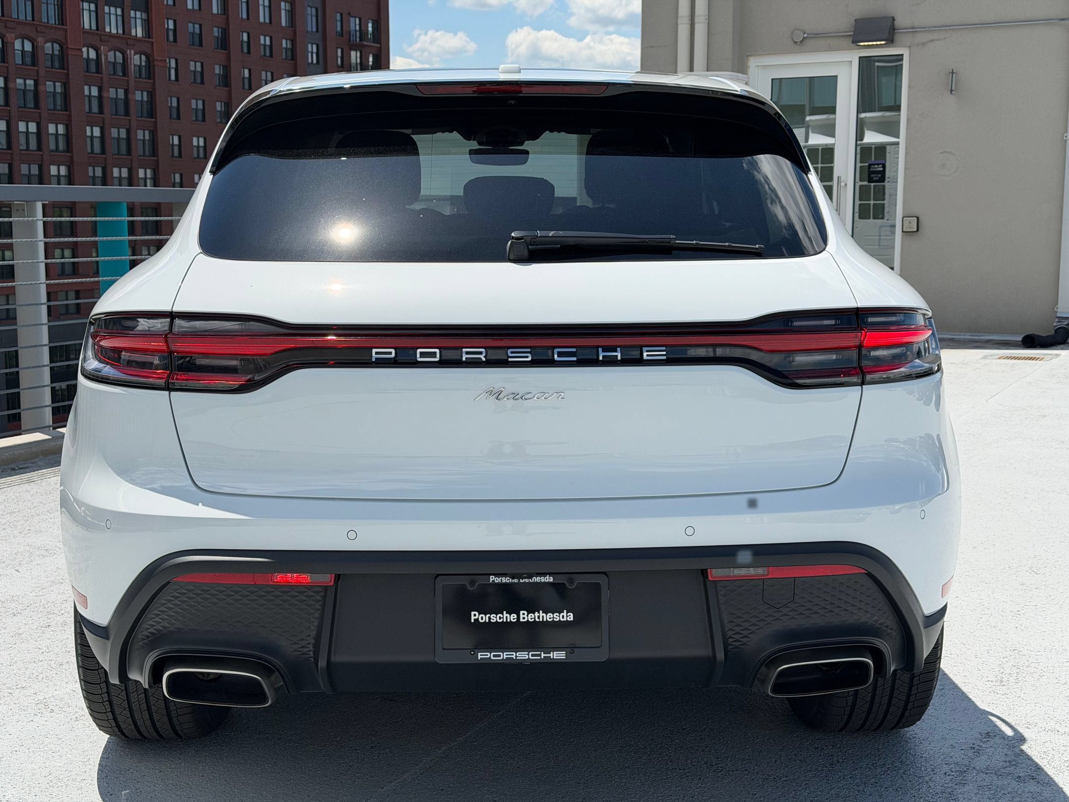 Used 2026 Porsche Macan AWD/4WD image 6