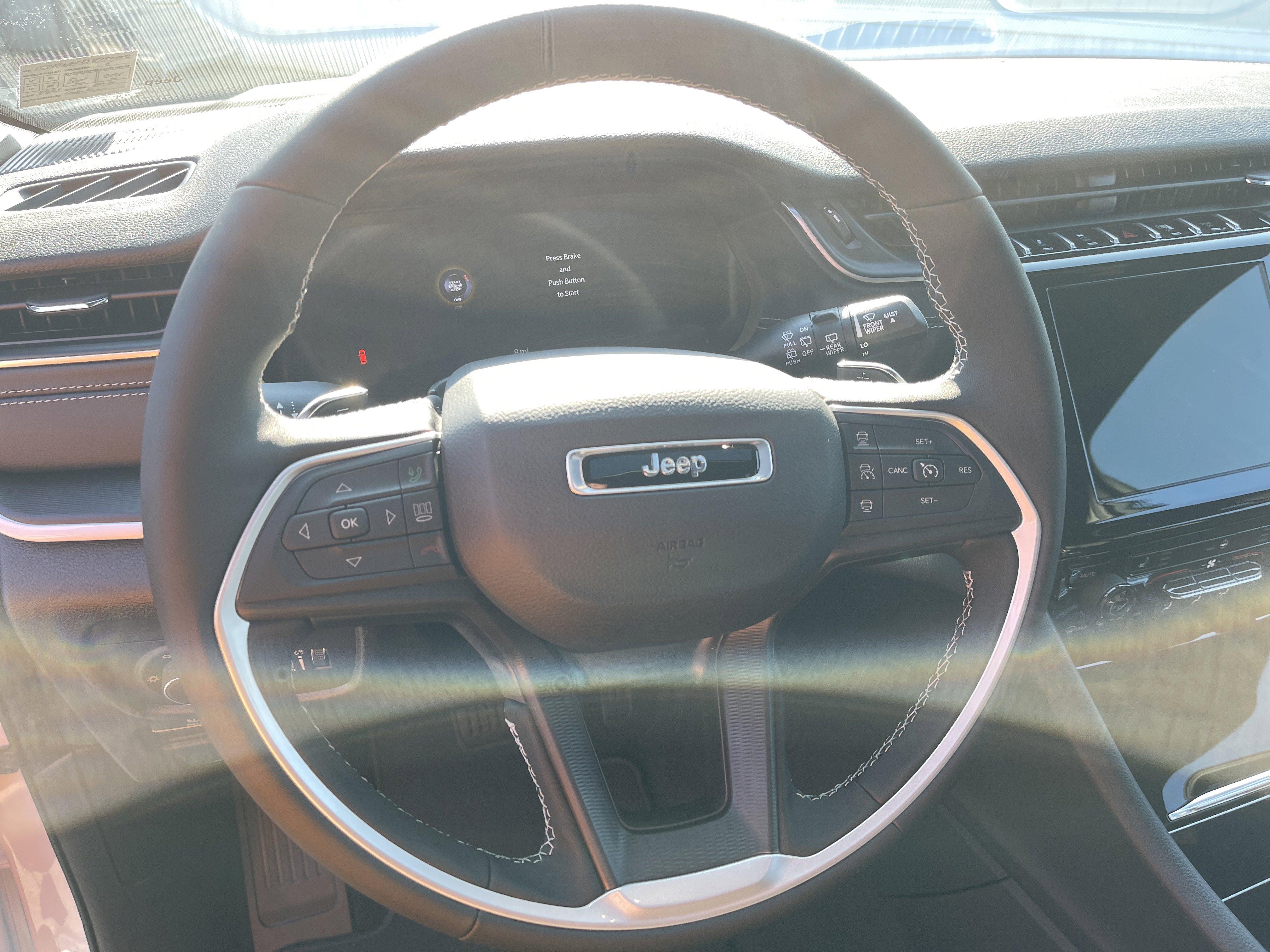 New 2025 Jeep Grand Cherokee L Altitude image 19