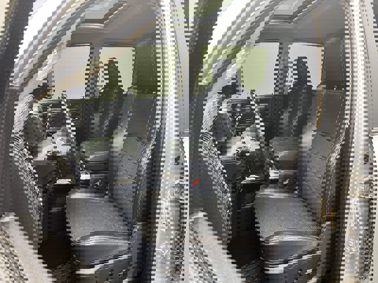 Used 2018 RAM 2500 Big Horn w/ Sport Appearance Group image 10