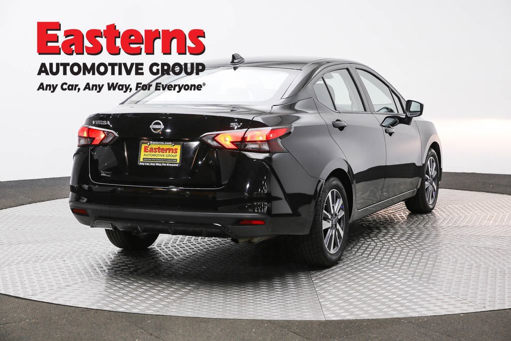 Used 2023 Nissan Versa SV image 5