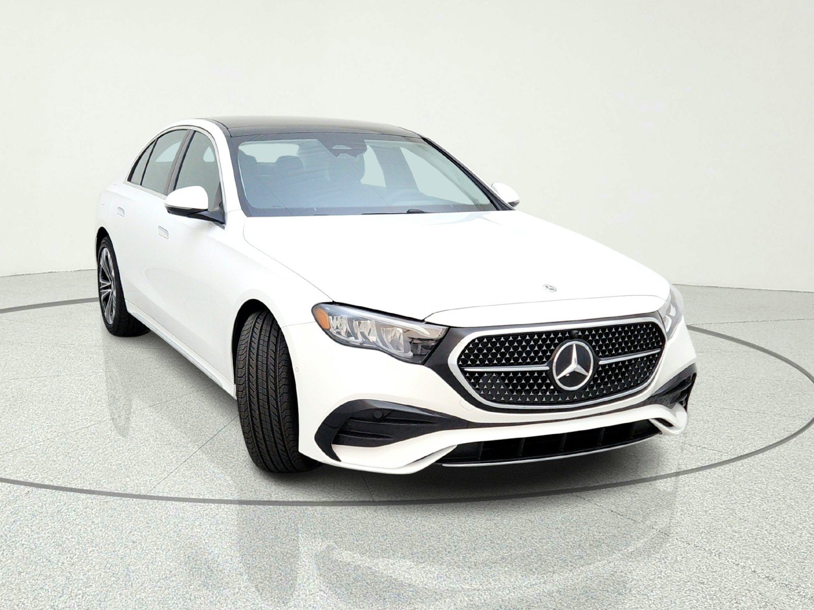 New 2026 Mercedes-Benz E 350 Sedan image 4