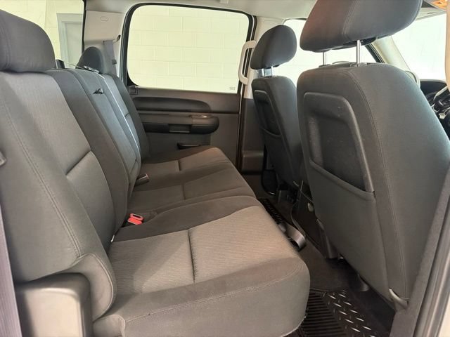 Used 2011 GMC Sierra 3500 SLE w/ SLE Preferred Package AWD/4WD image 10