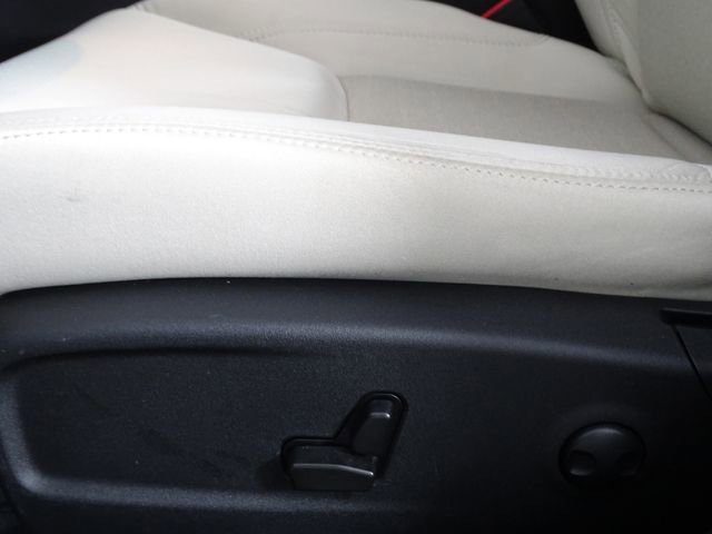 Used 2022 Chrysler 300 Touring w/ Sport Appearance Package image 18