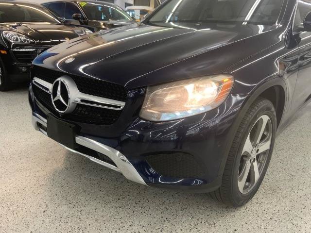 Used 2017 Mercedes-Benz GLC 300 4MATIC Coupe image 36