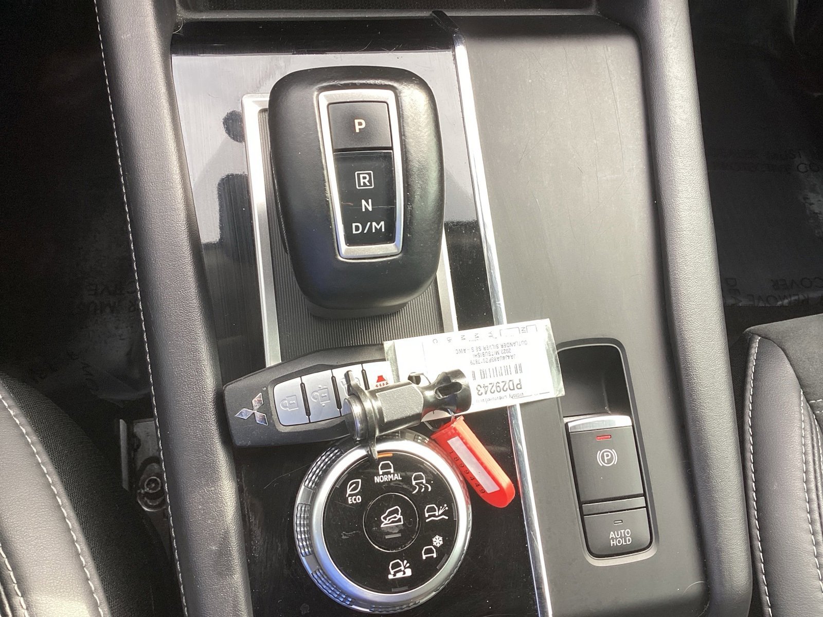 Used 2023 Mitsubishi Outlander SE image 28