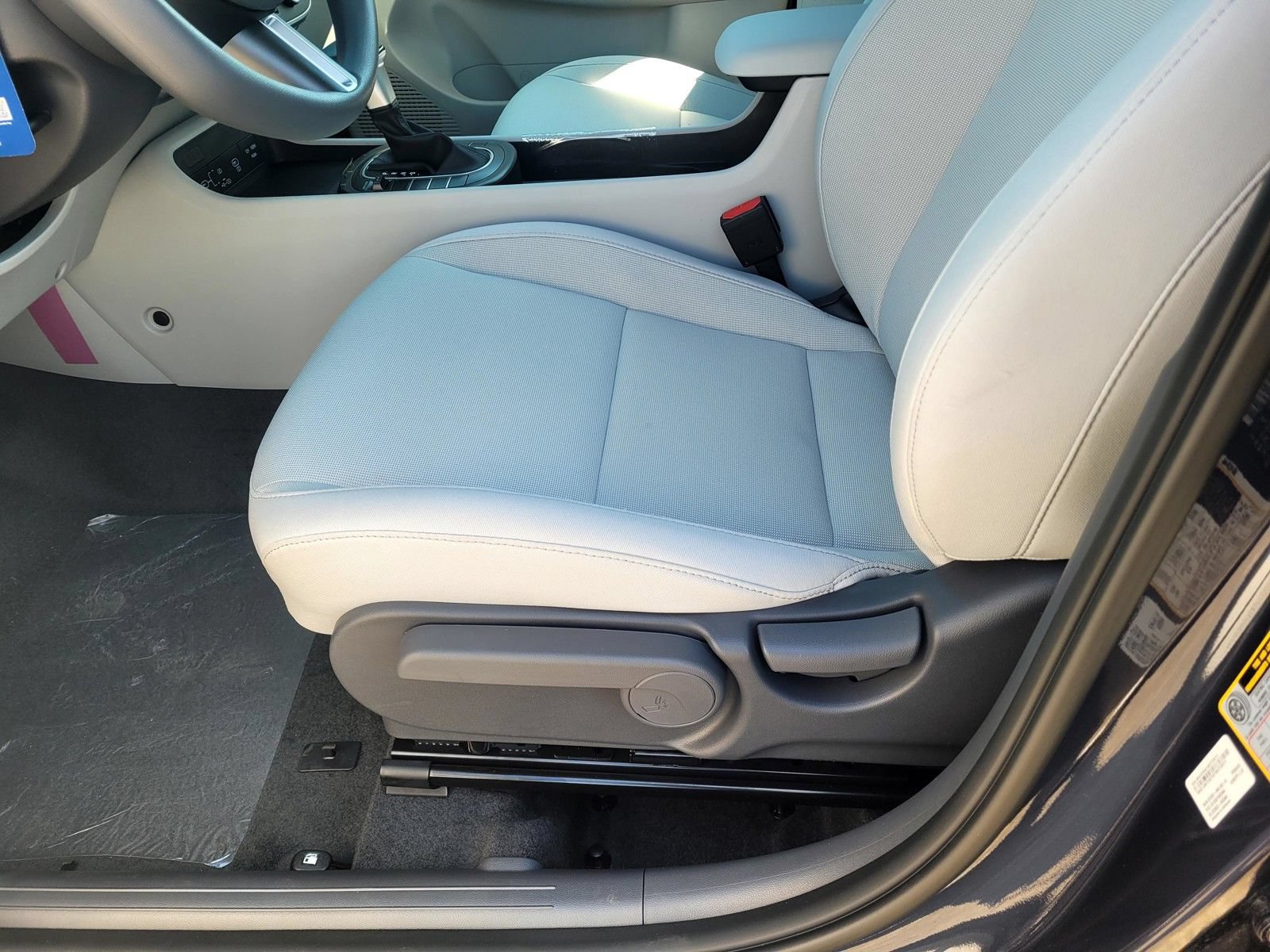 New 2026 Hyundai Kona SE FWD image 15