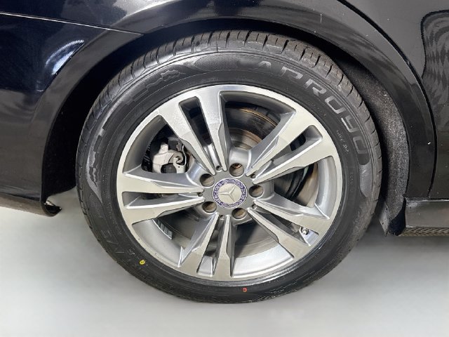 Used 2016 Mercedes-Benz E 350 Sedan image 31