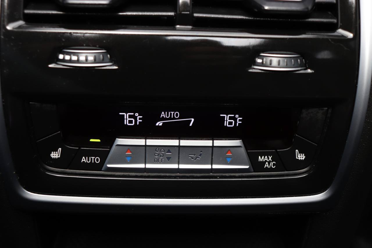 Used 2025 BMW X7 xDrive40i AWD/4WD image 26