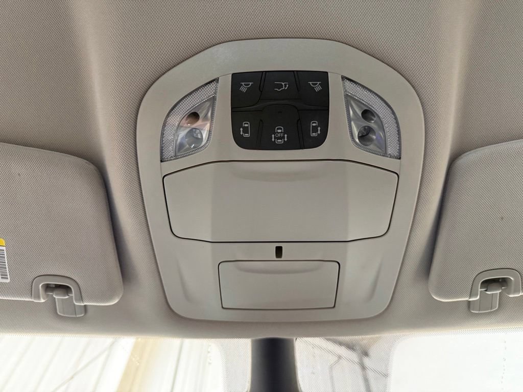 Used 2023 Chrysler Pacifica Touring-L AWD/4WD image 14