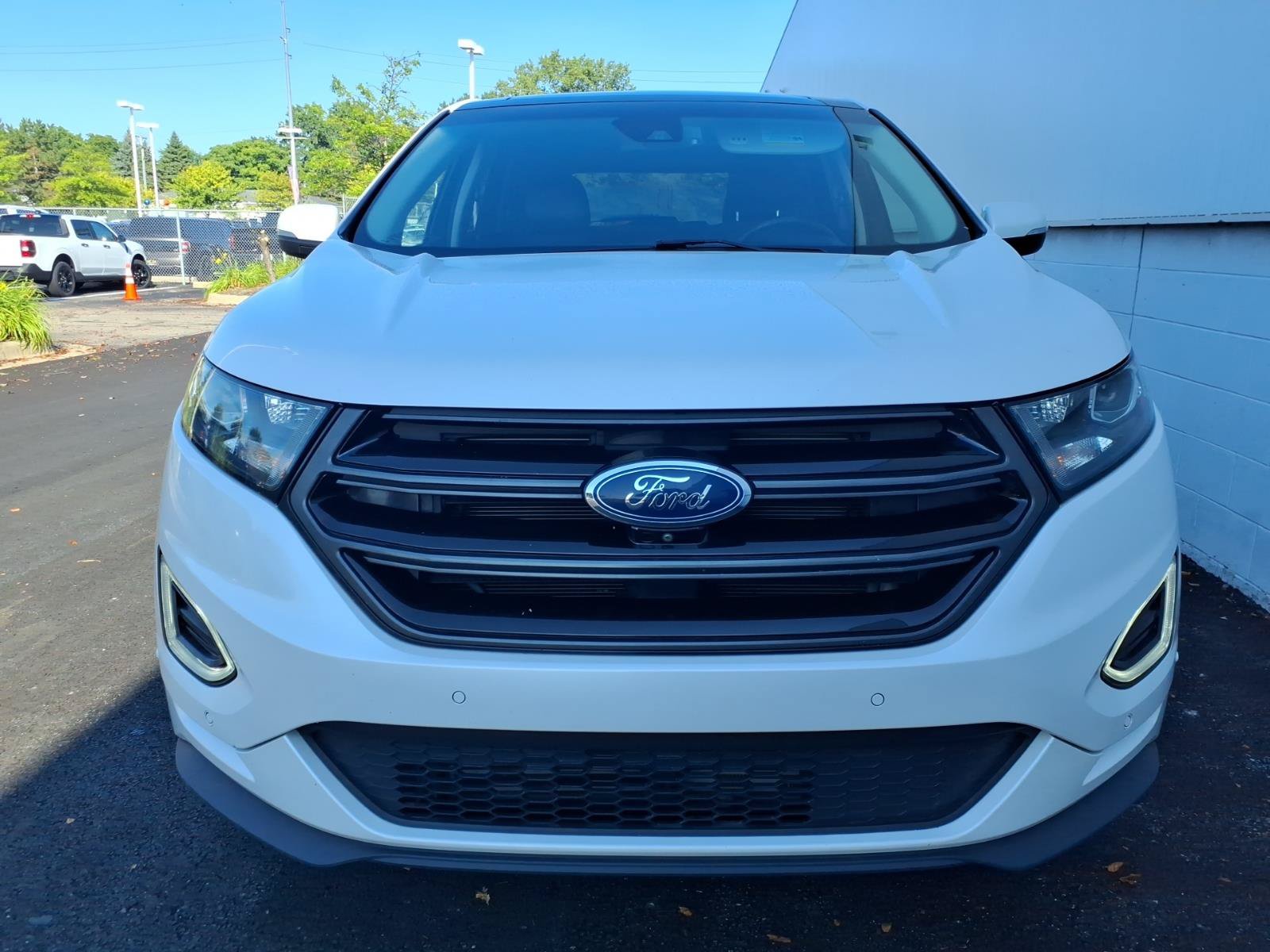 Used 2018 Ford Edge Sport w/ Equipment Group 401A AWD/4WD image 2