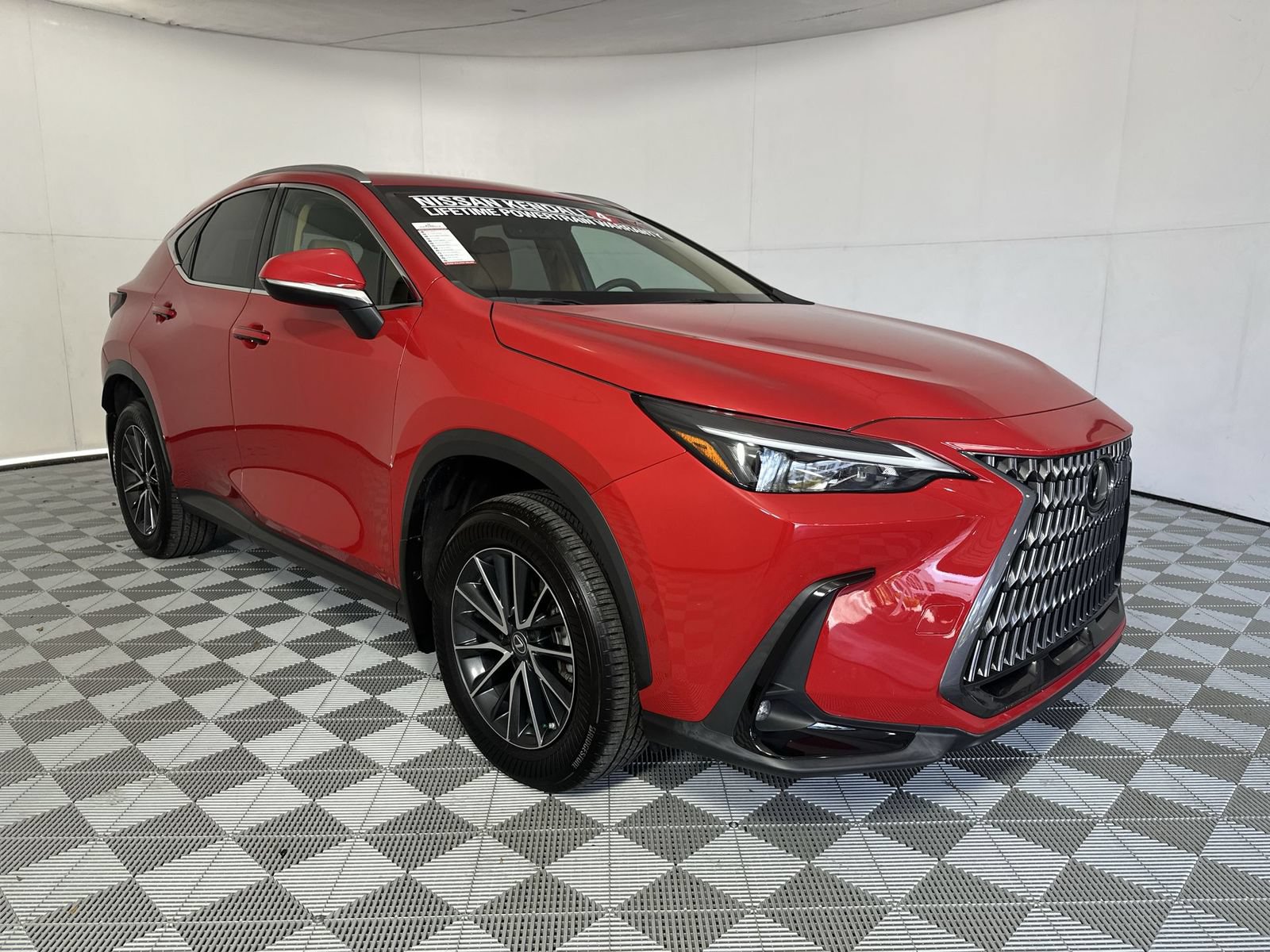 Used 2023 Lexus NX 250 FWD w/ Towing Package (2000 Lbs) image 2
