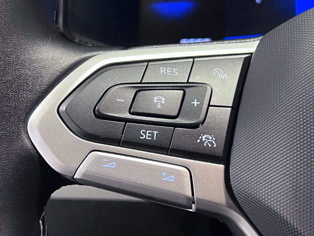 Certified 2025 Volkswagen Taos S FWD image 20