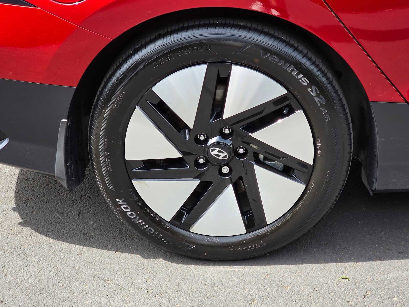 Used 2024 Hyundai Ioniq 6 SE AWD/4WD image 9