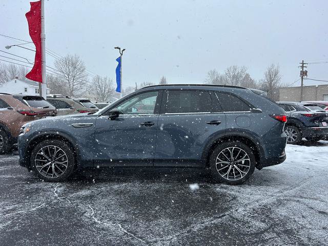Certified 2025 MAZDA CX-70 Plug-In Hybrid w/ Premium Pkg image 6