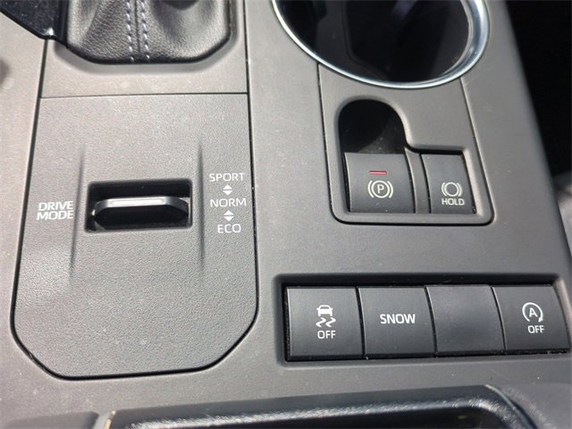 Used 2022 Toyota Highlander XLE image 35