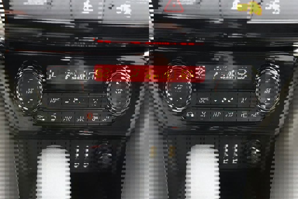 Used 2025 Mitsubishi Eclipse Cross SE image 22