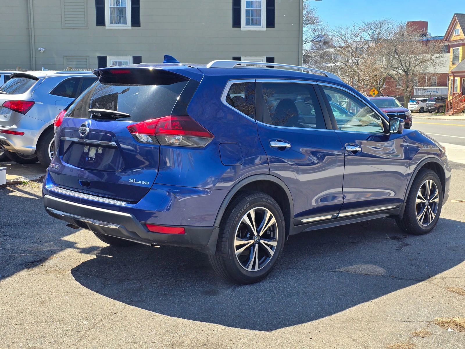 Used 2018 Nissan Rogue SL image 5
