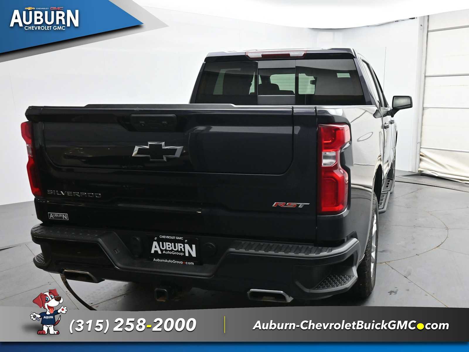 Used 2024 Chevrolet Silverado 1500 RST AWD/4WD image 4