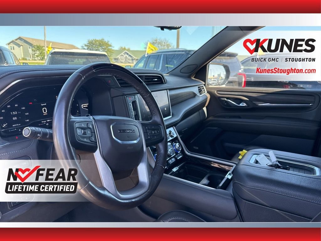 Used 2024 GMC Yukon Denali w/ Denali Reserve Package image 23