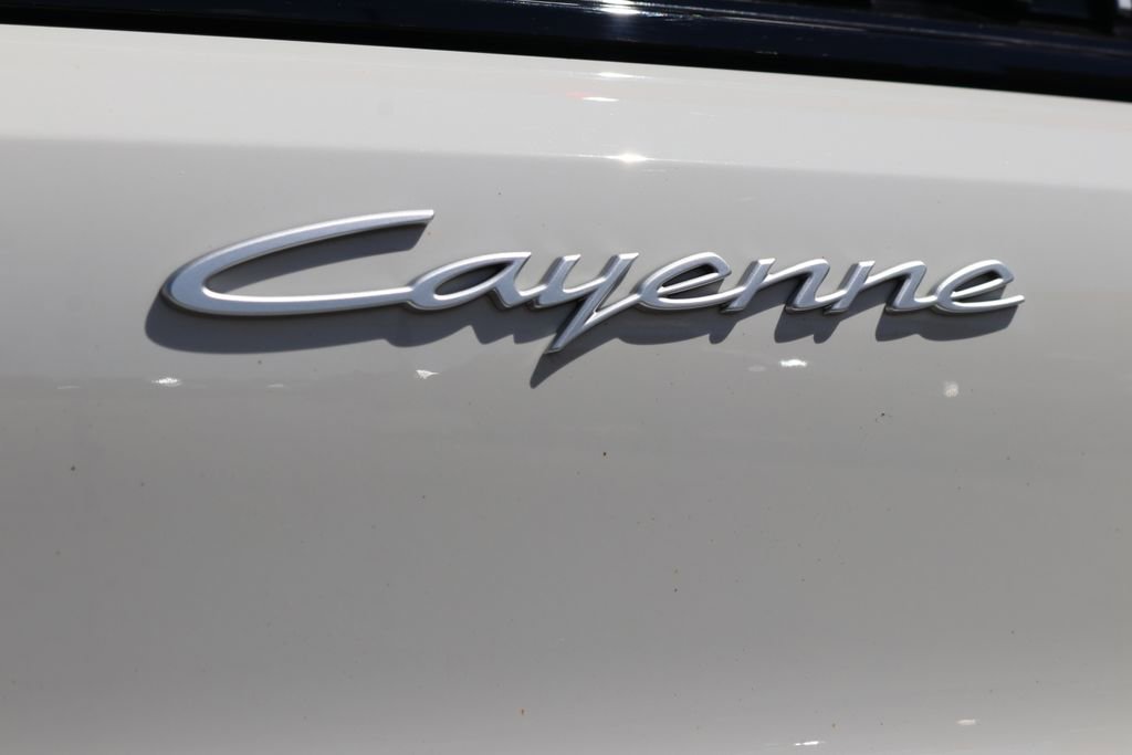 Used 2024 Porsche Cayenne image 29