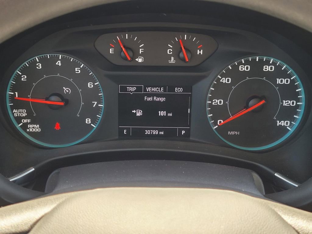 Used 2022 Chevrolet Equinox LS image 36